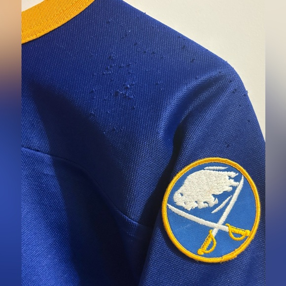 Vintage Buffalo Sabers CCM Jersey - Picture 7 of 9